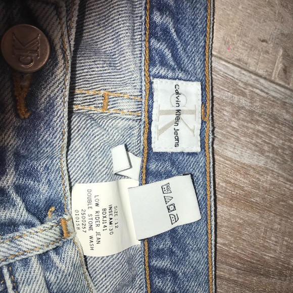 Vintage Calvin Klein jeans - Picture 3 of 4